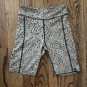 Volcom Women’s High-Waist Leopard print bike shorts size XS